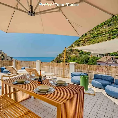 Jack's Tale, Terre Marine * Manarola